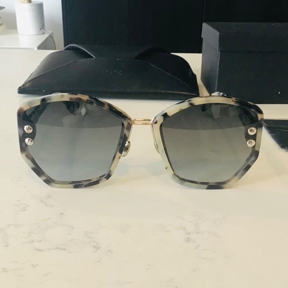 CHRISTIAN DIOR ADDICT 2 sunglasses in original box and packaging - like new - Picture 8 of 14